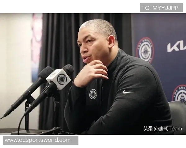 快船回应卢指导缺席采访室原因比赛结束后我已在等候